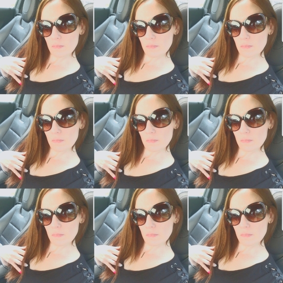 Meet your Posher, Melanie - Picture 1 of 4